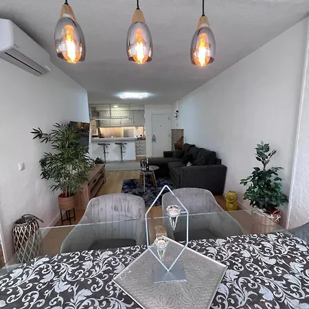 Stylish Getaway - Renovated 1br With Pool & Tennis