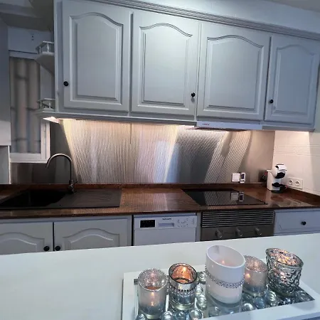 Apartment Stylish Getaway - Renovated 1br With Pool & Tennis
