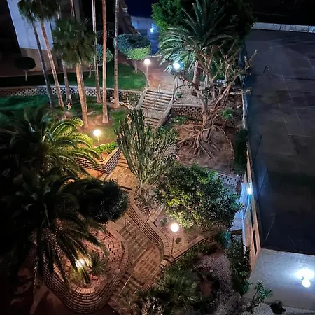 Stylish Getaway - Renovated 1br With Pool & Tennis Apartment