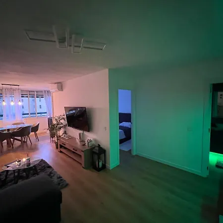 Stylish Getaway - Renovated 1br With Pool & Tennis *